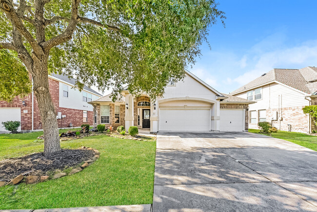 4-Bedroom Home with Character - 4-Bedroom Home with Character