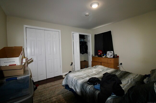 Photo - 38 Denison Ave Unidad 2