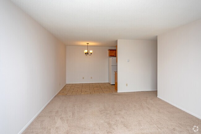2BR, 1BA - 800 - 850SF - Oakridge Apartments