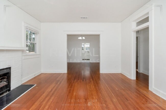 Photo - Charming Lower Midtown Cottage