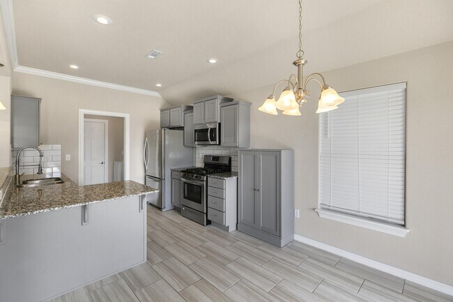 Photo - 1230 Gardenia St