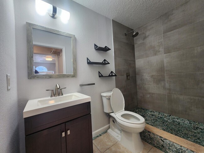 Photo - 222 Coco Plum Dr