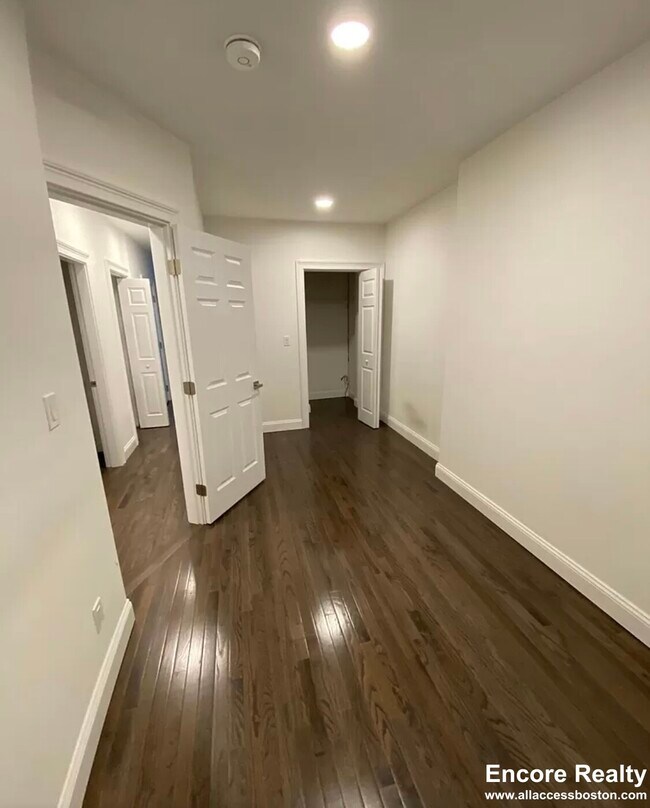 Photo - 53 Joy St Unit 3