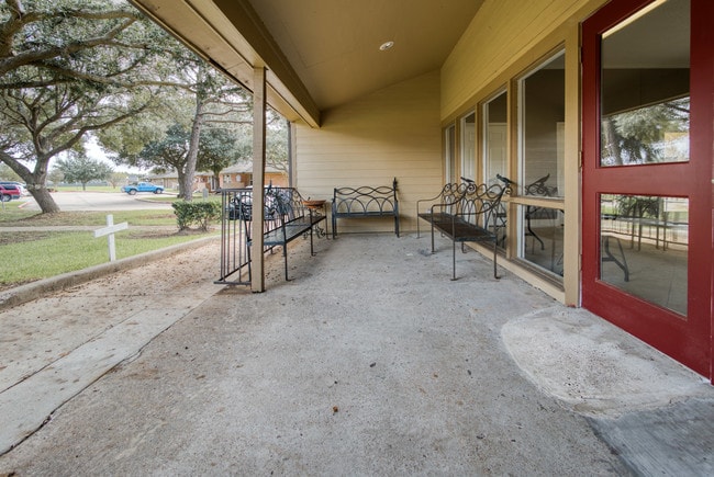 Photo - Crystal Creek Park - Senior Living