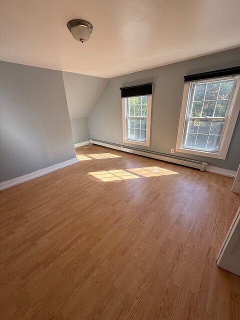 Photo - 716 Empire Rd