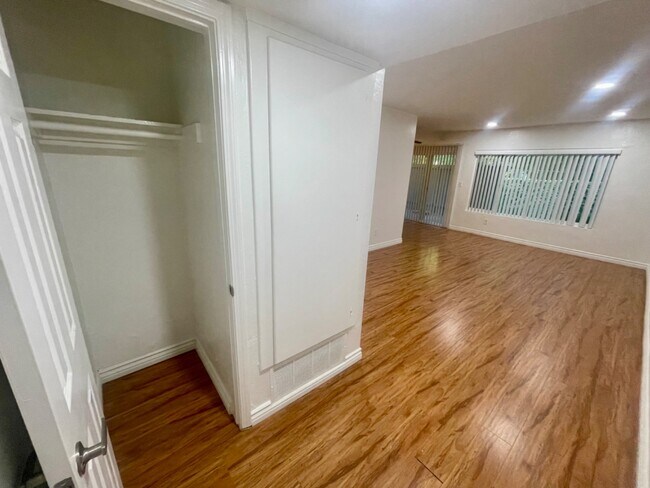 1400-1480 W Lambert Rd - 1400-1480 W Lambert Rd Condo