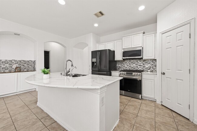 Photo - 5519 Jay Thrush Dr