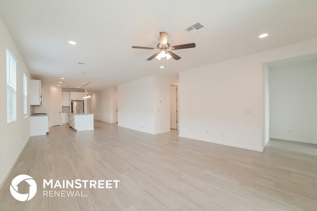 Photo - 10920 S 55th Ln