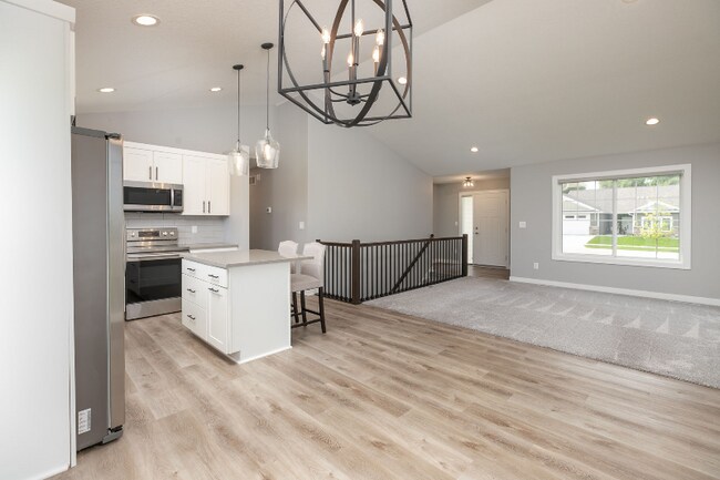 Photo - 1874 4th St NE