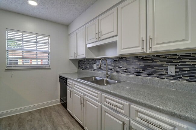1x1 Kitchen