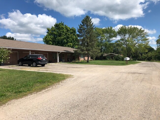 Building Photo - 400 Jd Rd Unit 1-A