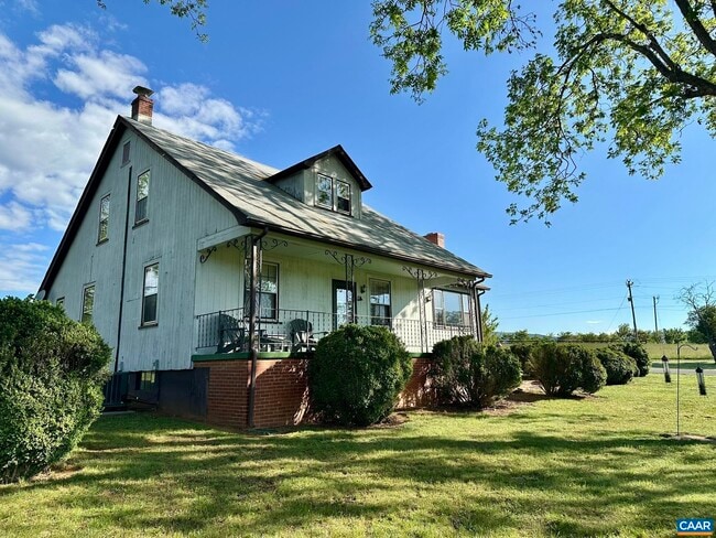 Photo - 119 Tanbark Dr