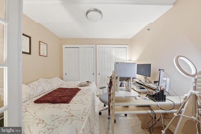 Photo - 1276 N Wayne St Unidad 721