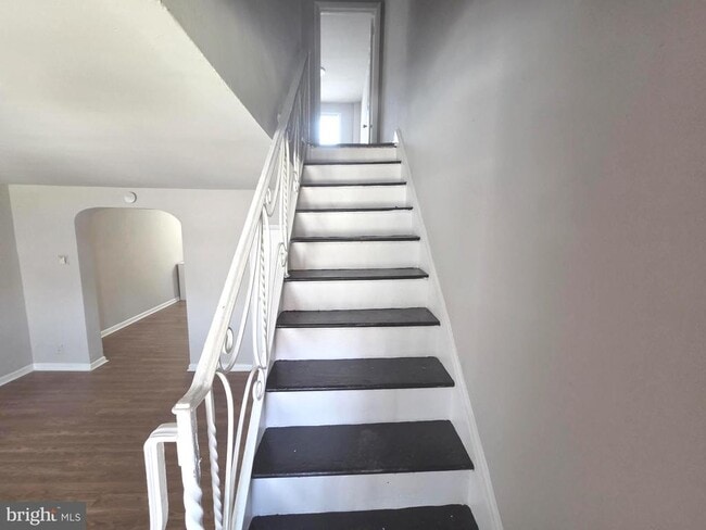 Photo - 1461 Lardner St