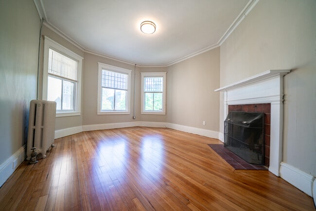 Photo - 19-21 Agassiz St