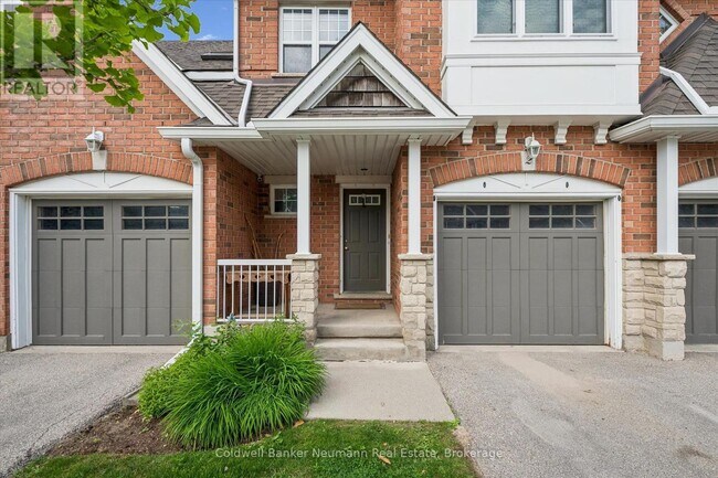 Photo - 165 Terraview Crescent