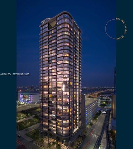 Building Photo - 121 NE 5th St Unit 501B