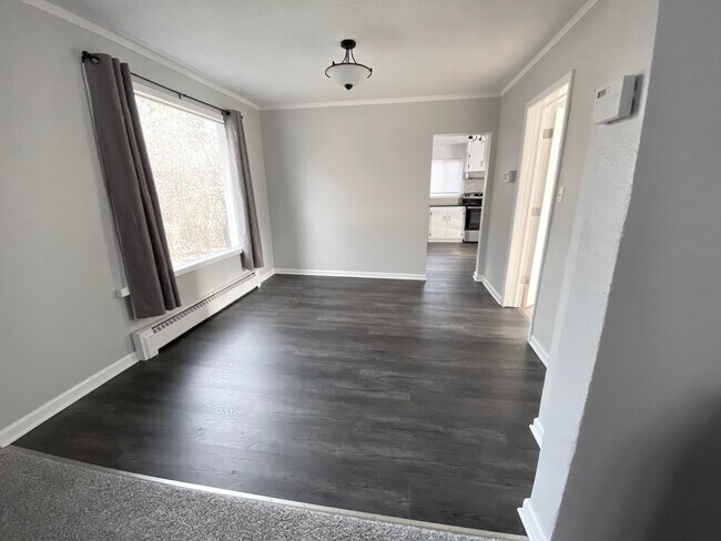 Photo - 404 W Orange St