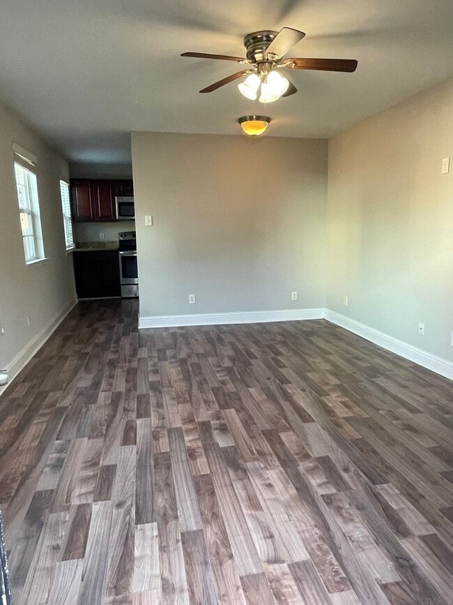 Photo - 1BD Corner Unit in Gated Complex, 2 Blocks... Unit 2309 Baronne #106