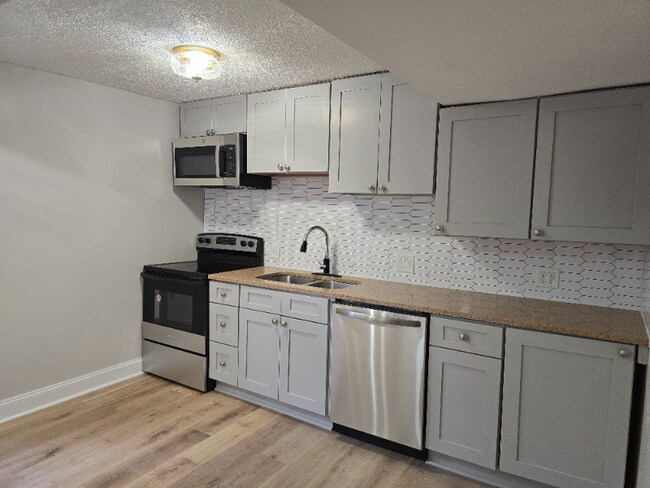 Photo - 11714 Balsamwood Dr