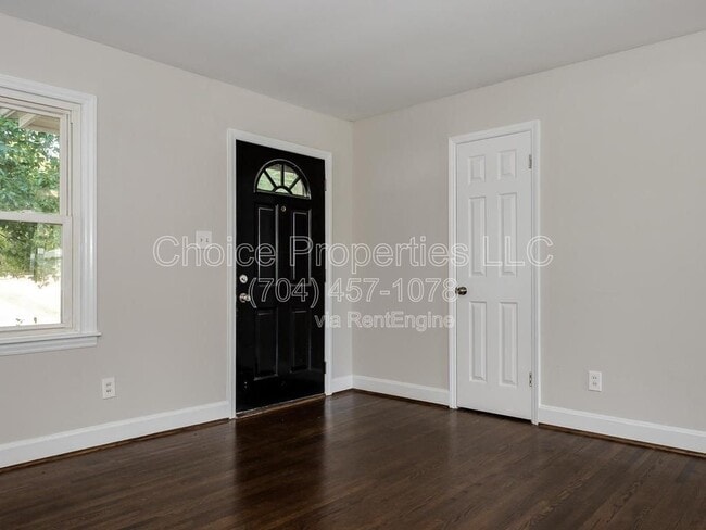 Photo - 6827 Woodstream Dr