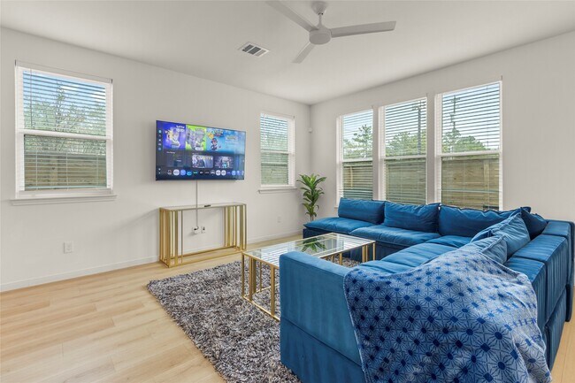 5505 Oakmont Villas Dr