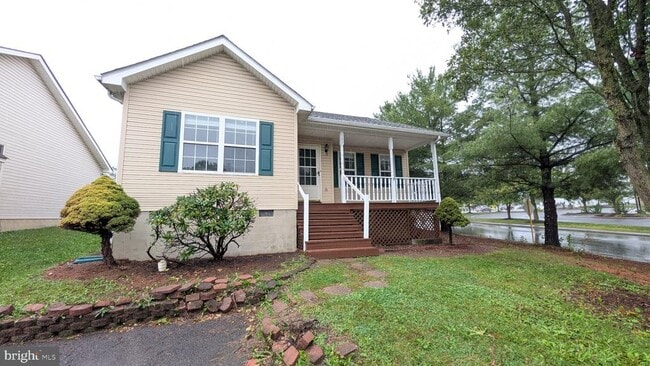 100 Deer Hill Ct