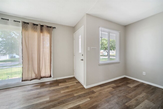 Photo - 3 br, 1 bath House - 9251 Newkirk Drive