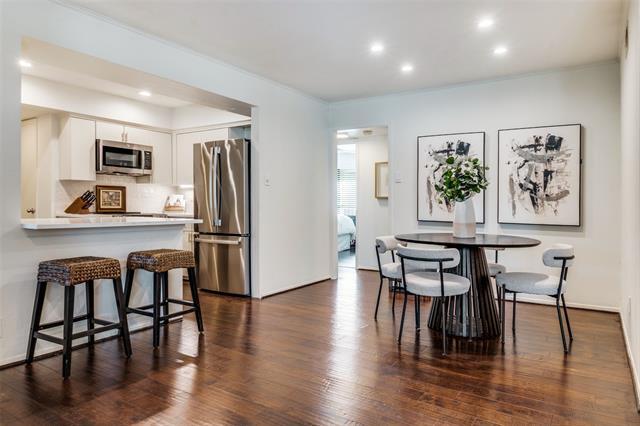 Photo - 6020 Birchbrook Dr Unit 210