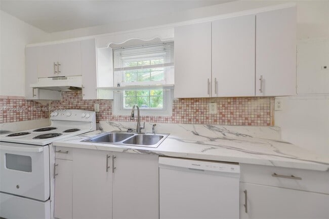 Photo - 1250 NW 43rd St