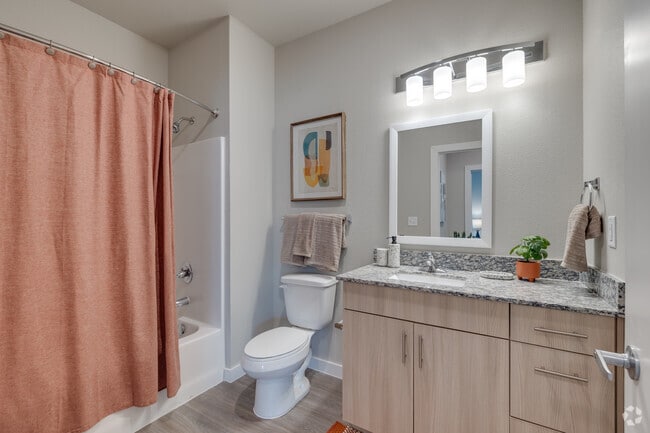 2BD, 2BA- 1,214SF- Restroom