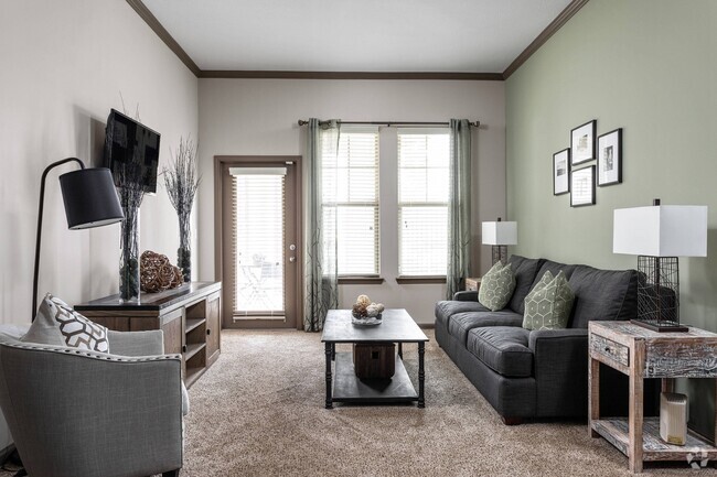 Spacious Living Room - Miller Creek at Germantown Apartments