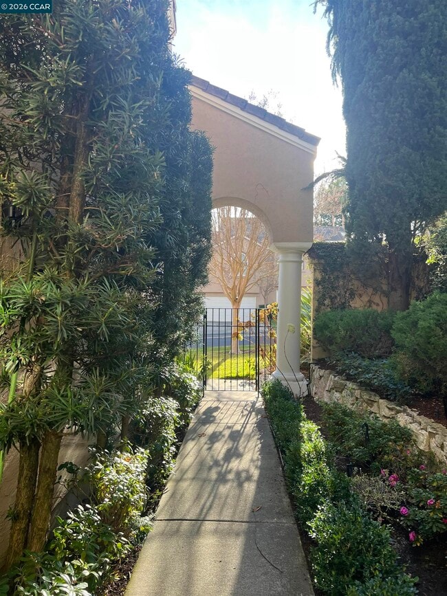 Photo - 1312 Canyon Side Ave