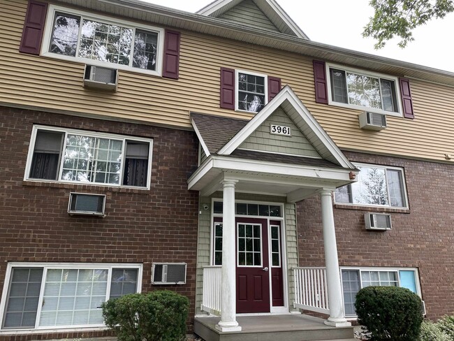 3961 Brown Ave Unit 73