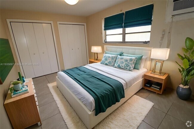 Building Photo - 1828 NW 19th St Unit 2 Rental