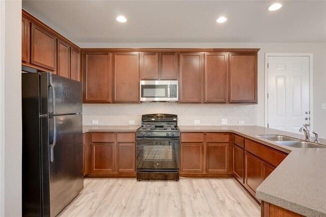 Photo - 5701 Cougar Dr