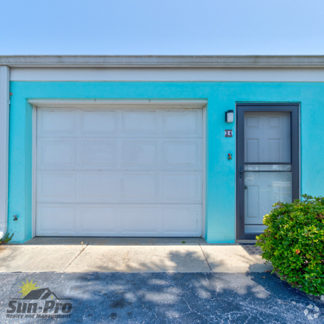 Building Photo - 2850 Ocean Shore Blvd Rental
