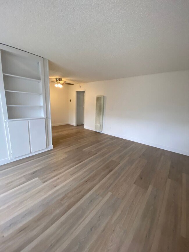 Photo - 4479 Maryland St