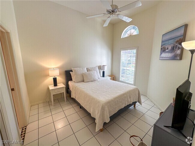 Building Photo - 348 Carinosa Ct Unit 18-10 Rental