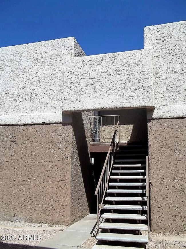 Photo - 4554 E Paradise Village Pkwy N Apartamento Unidad 167