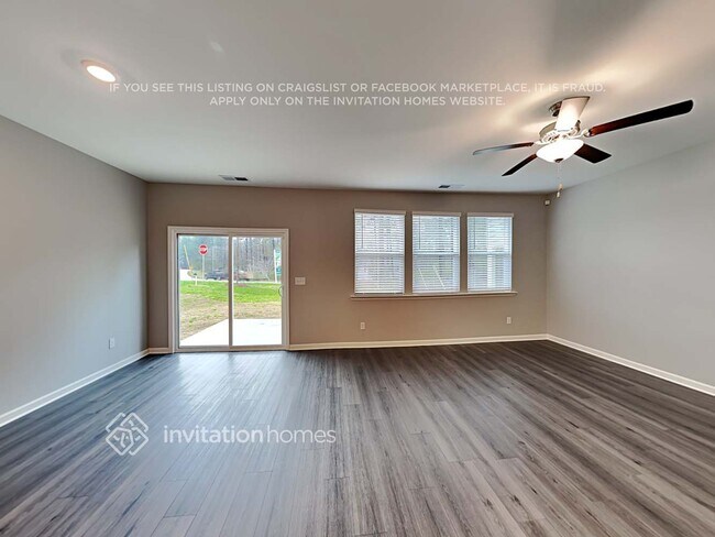 Photo - 101 Webster Cir