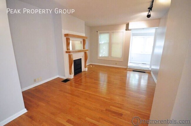 Photo - 1237 Indianola Ave Unidad A