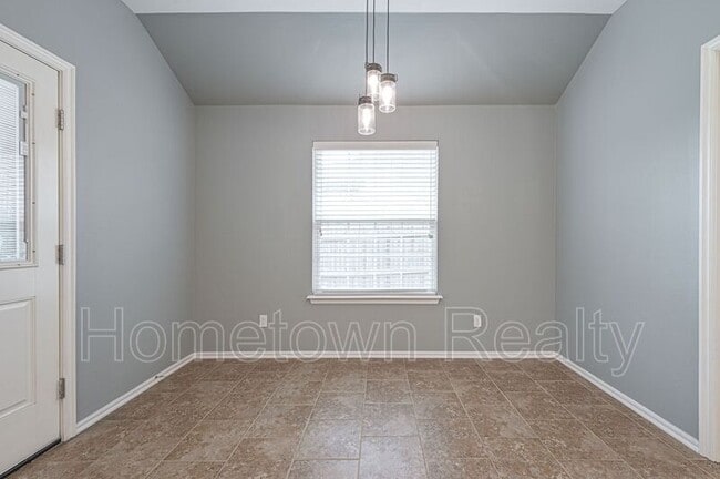 Photo - 11521 Southwest 24th Street