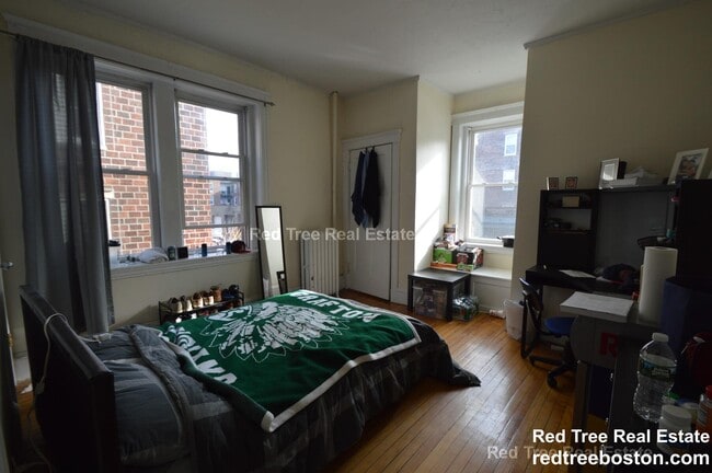 Photo - 74 Egmont St Unit 2