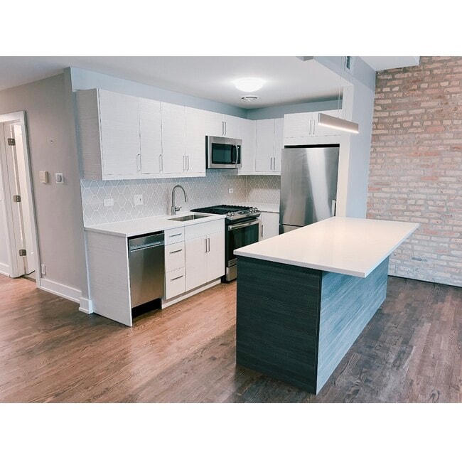 Photo - 2952 N Halsted St Unidad 3