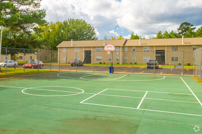 Cancha de básquetbol - Salem Village