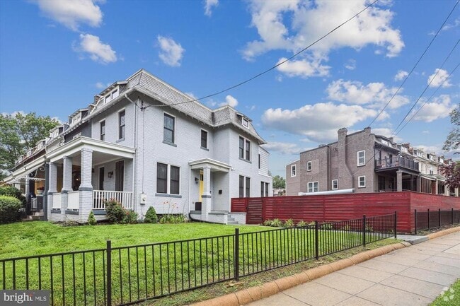 Building Photo - 265 Missouri Ave NW Rental