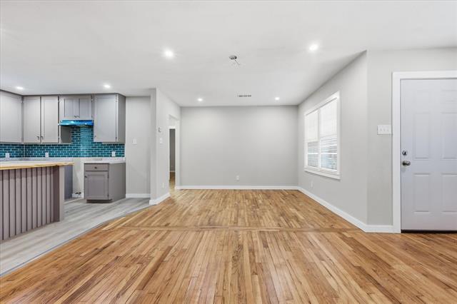Photo - 3523 Dutton Dr