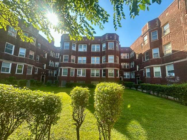 Photo - 6634 S Greenwood Ave