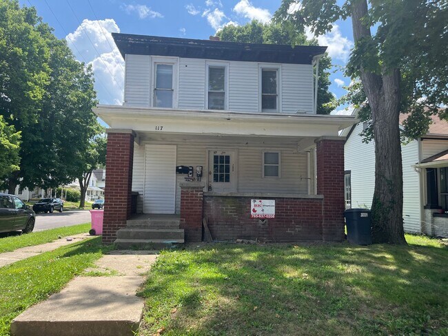 East College Flats - East College Flats Unit 200